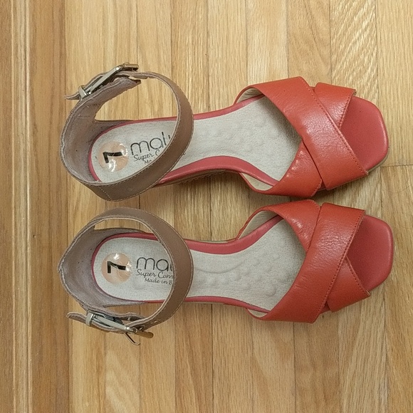 Coral and tan wedges - Picture 2 of 3